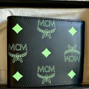 Brand new Men’s MCM wallet!